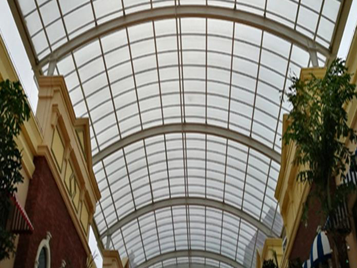 临江屋面网架顶棚吊装方案